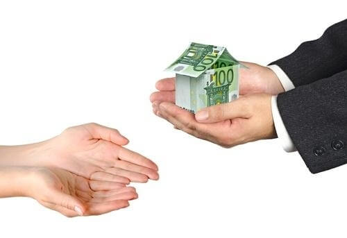 Schenkingsvrijstelling eigen woning al per 2023 verlaagd